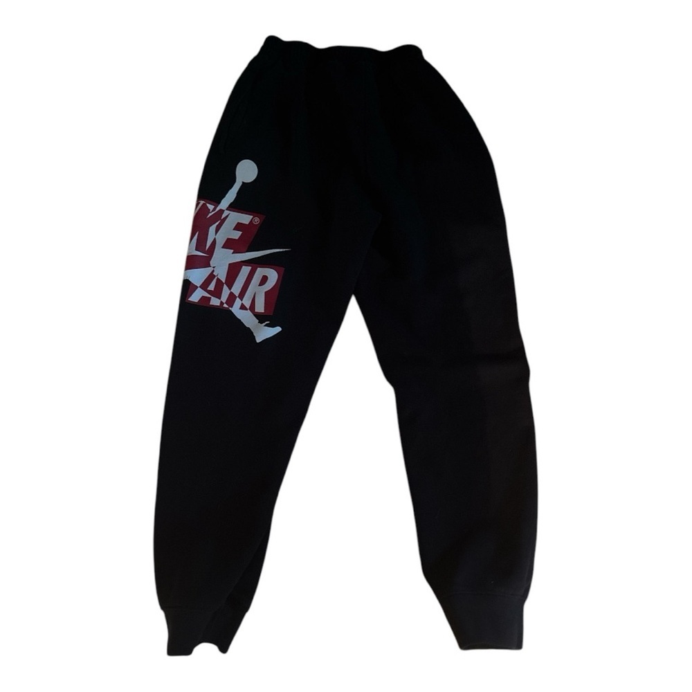 Air Jordan Big Kid Sweat Pants Black,Red and White Size Medium 
Old school 90’s